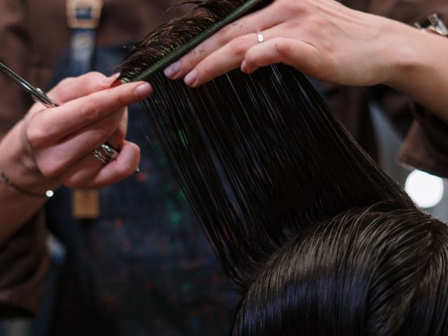 Corte a tijera con peine
